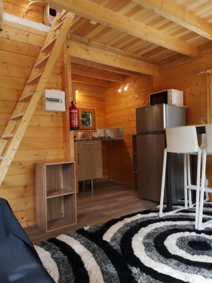 Le Petit Chalet De Nimes Shantay Youstay Zewnętrze zdjęcie